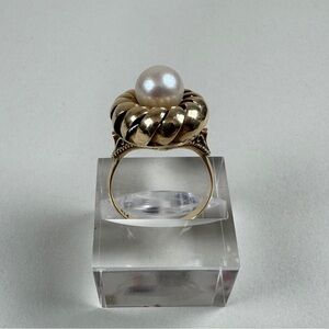 Estate 14K gold ring with natural pearl in sculptural setting